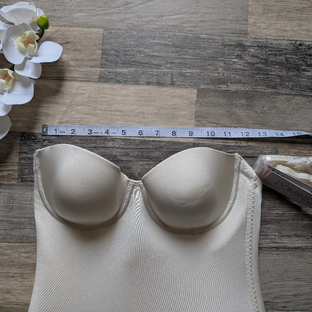 Dominique bone colored lightly lined underwire corset size 36B NWT - Picture 4 of 9